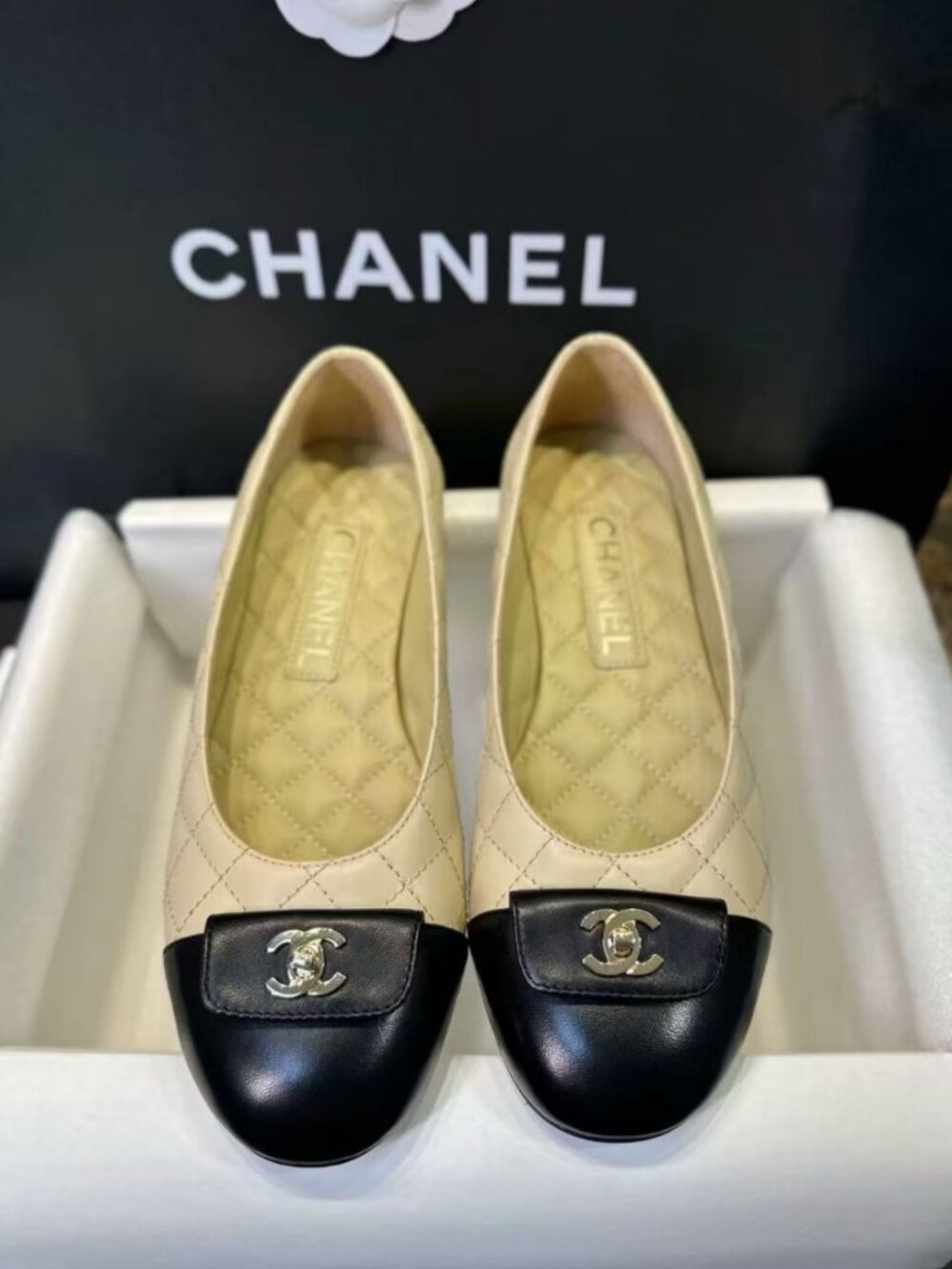 CHANEL Two‑Tone Quilted Gold CC Turn‑lock Round‑Toe Ballet Flats